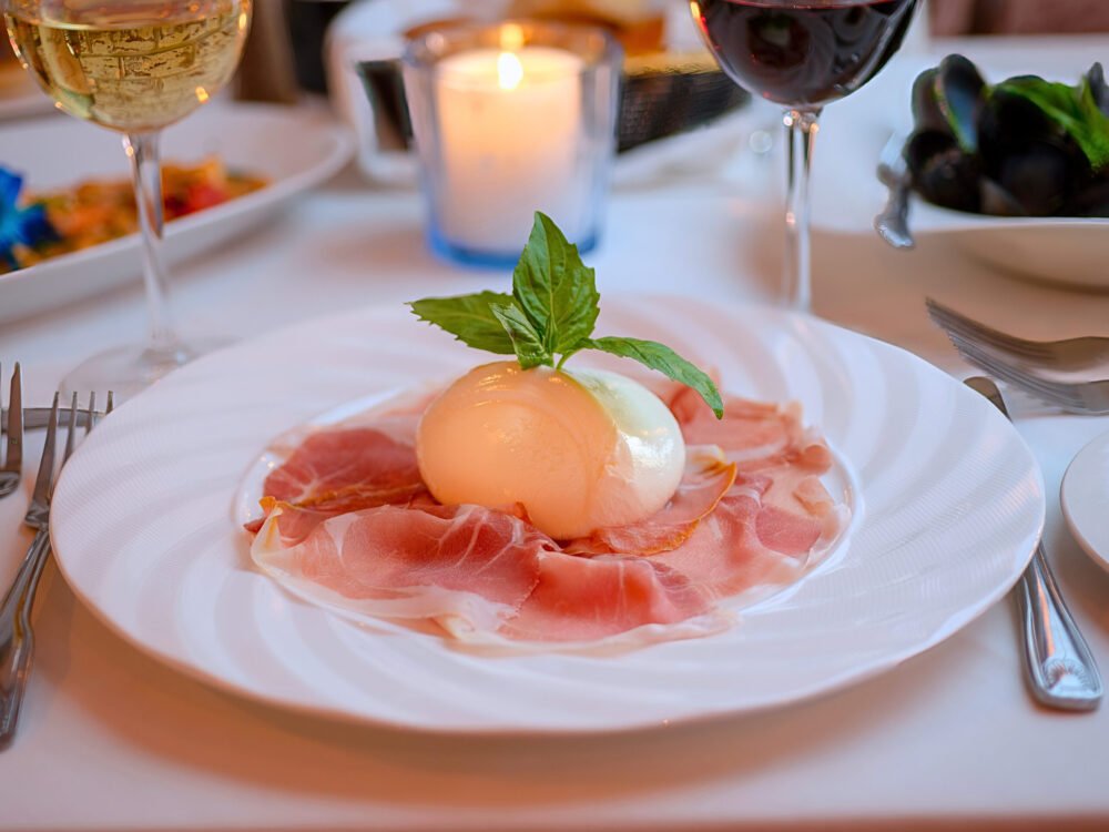 Burrata-Prosciutto-Crudo-di-Parma
